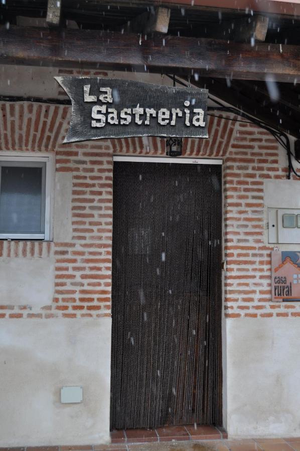 Casa Rural La Sastreria De Adanero Exterior foto